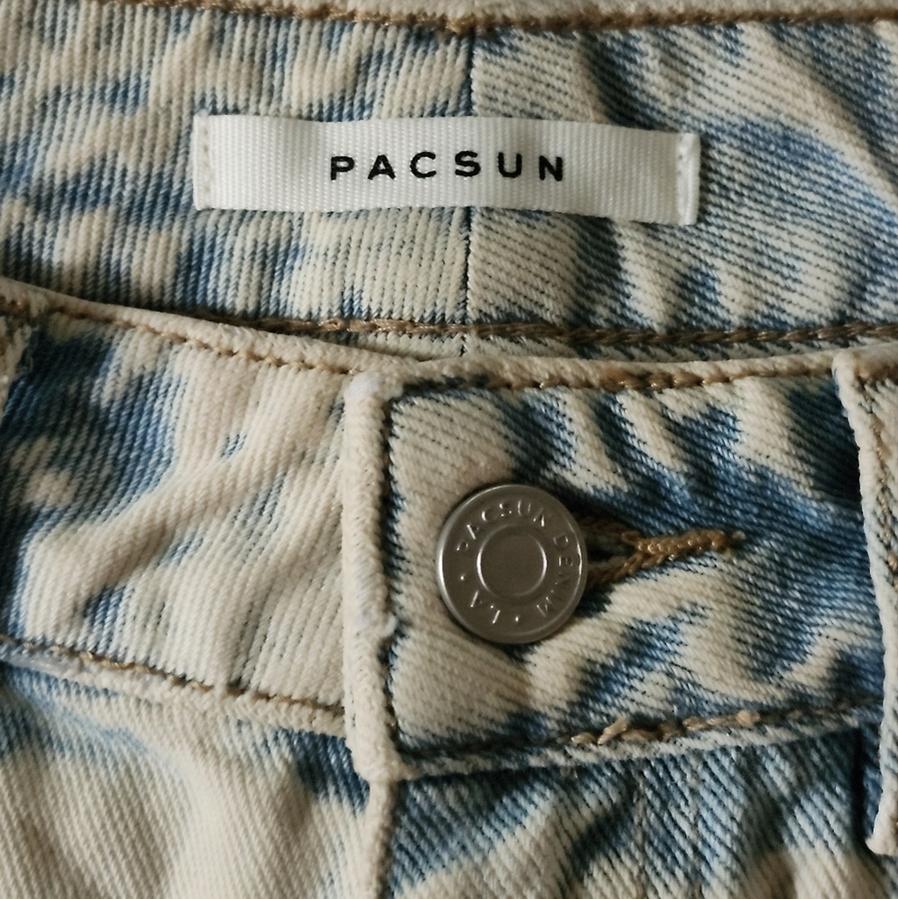 Pacsun Mom Distressed Denim  Shorts Size 25 - Picture 7 of 14